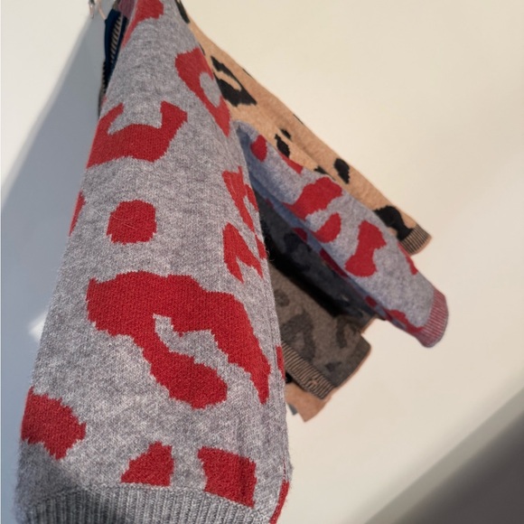 Bibi- Leopard Print Colorblock Cardigan - Picture 8 of 11